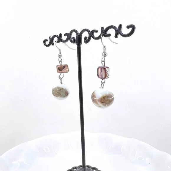 NWOT – White & Brown Porcelain Bead Brown Dyed Shell Dangle Fishhook Earrings - Picture 3 of 6